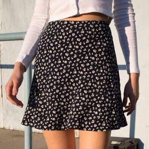 NWOT Brandy Melville Genevieve Skirt in Navy